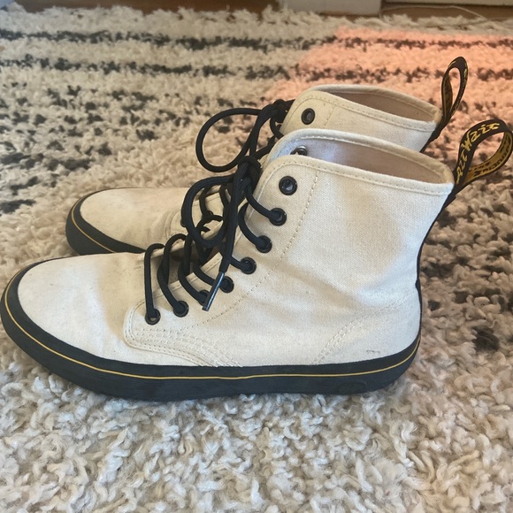 Dr Martens white canvas sneaker boot - Picture 2 of 5